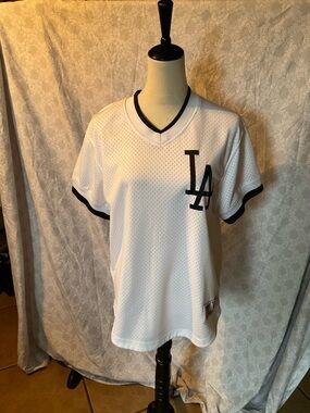 Mitchell & Ness White Mesh V-Neck LA Logo Jersey